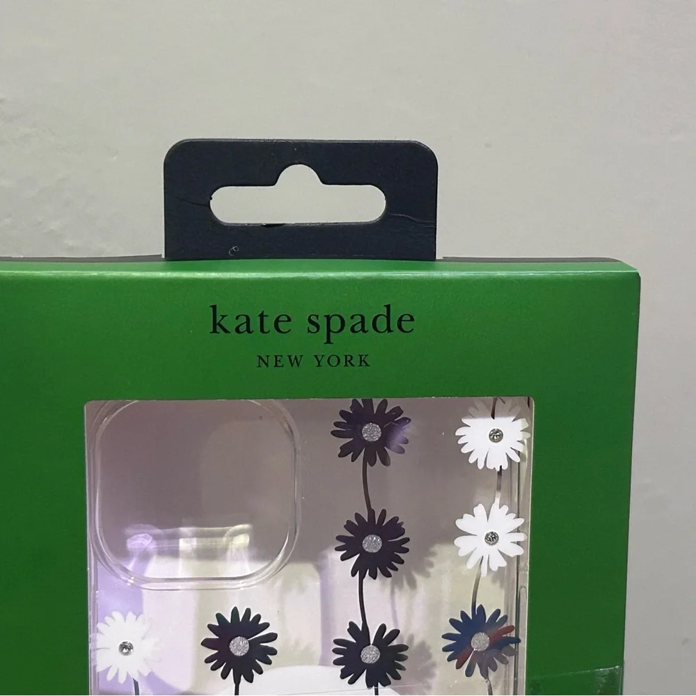 Kate Spade New York Clear Iridescent Daisy Chain MagSafe Iphone 15 Plus Case